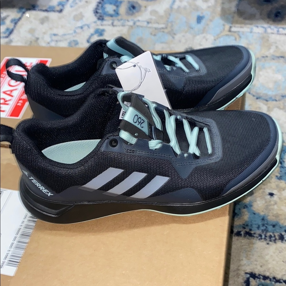 Ladies Adidas Terrex Black and Gray Athletic Shoes Size 8 1/2 New With Tags